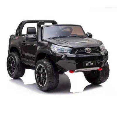 ORYGINALNA TOYOTA HILUX, 2X12V10AH W WALIZCE,MP4, LAKIER, FULL O