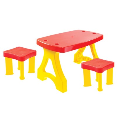 Picknic table MOCHTOYS and two chairs