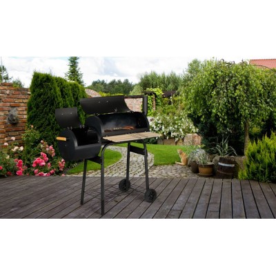 Coal garden grill with smokehouse