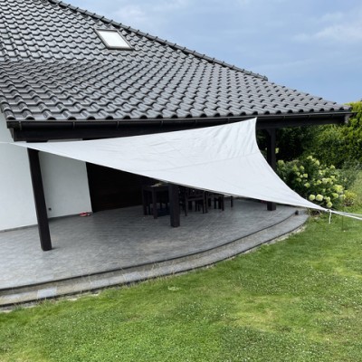 Żagiel przeciwsłoneczny trójkątny 4 m x 4 m x 4 m/ szary/