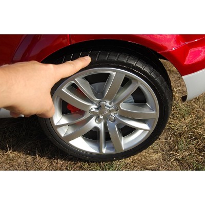 ORYGINALNE AUDI Q7 DWA SILNIKI, AMORTYZATORY PILOT, LICENCJA, LAKIER