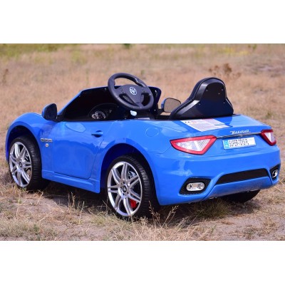 MASERATI GRANCABRIO MY18 Z AMORTYZATORAMI, PILOT, PANEL, RADIO FM, BLUETOOTH, LAKIER/S302