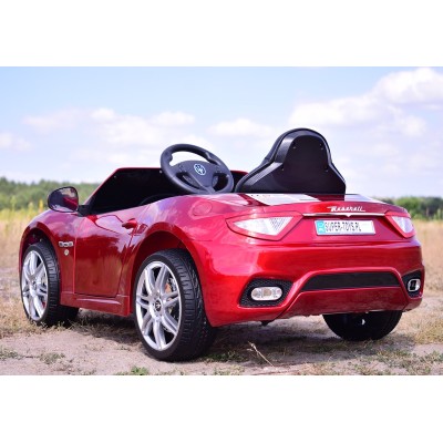 MASERATI GRANCABRIO MY18 Z AMORTYZATORAMI, PILOT, PANEL, RADIO FM, BLUETOOTH, LAKIER/S302
