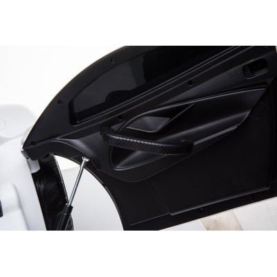 McLaren M720S  MIĘKKIE KOŁA, MIĘKKIE SIEDZENIE, PEŁNA OPCJA/DKM720S