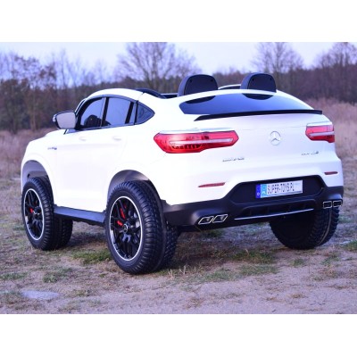 MERCEDES GLC 63S LICENCJA, 4X4, 2x12V, MIĘKKIE KOŁA EVA, MIĘKKIE SIEDZENIE, WALIZKA, FULL OPCJA/XMX608