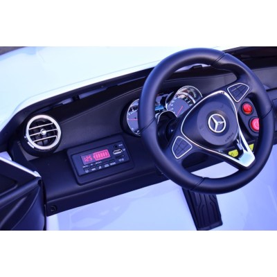 MERCEDES GLC 63S LICENCJA, 4X4, 2x12V, MIĘKKIE KOŁA EVA, MIĘKKIE SIEDZENIE, WALIZKA, FULL OPCJA/XMX608