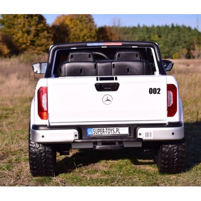 MERCEDES X LICENCJA POLICJA, 4X4 ,2x12V, MIĘKKIE KOŁA EVA, MIĘKKIE SIEDZENIE, 5 PUNKTOWE PASY /XMX606