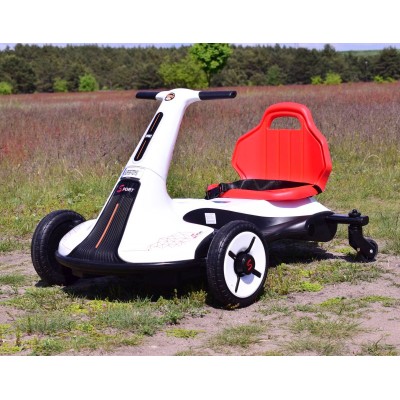 SZYBKI DRIFTUJĄCY GOKART, BLUETOOTH, ŚWIATŁA NOWOŚĆ/BDQ-8108