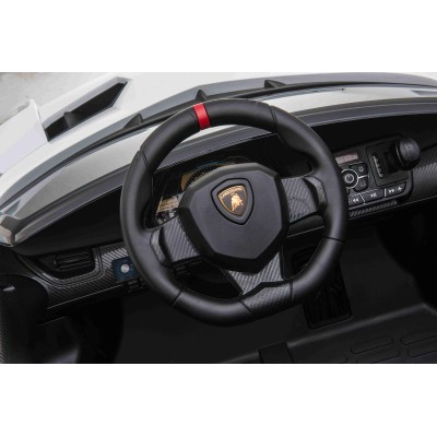 ORYGINALNE LAMBORGHINI VENENO NA AKUMULATOR, MIĘKKIE KOŁA, MIĘKKIE SIEDZENIE/XMX615
