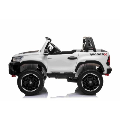 ORYGINALNA TOYOTA HILUX, 2X12V10AH W WALIZCE, PANEL SPORT, RADIO FM  4X4/DKHL850
