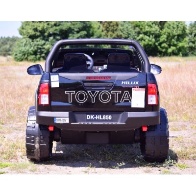 ORYGINALNA TOYOTA HILUX, 2X12V10AH W WALIZCE,MP4, LAKIER, FULL OPCJA 4X4 /DKHL850