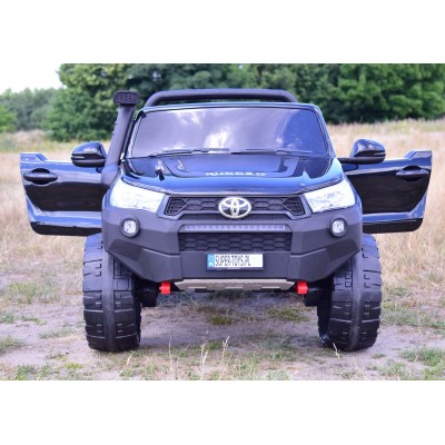 ORYGINALNA TOYOTA HILUX, 2X12V10AH W WALIZCE,MP4, LAKIER, FULL OPCJA 4X4 /DKHL850