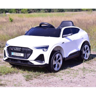 AUTO NA AKUMULATOR AUDI E-TRON SPORTBACK NAJLEPSZA WERSJA/QLS6688