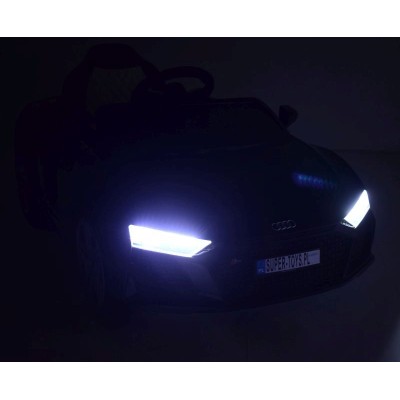 AUDI R8 SPYDER NA AKUMULATOR SUPER WERSJA/A300