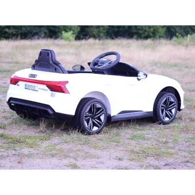 AUTO NA AKUMULATOR AUDI RS E-TRON GT , MIĘKKIE KOŁA, MIEKKIE SIEDZENIE, SUPER JAKOSĆ/QLS6888