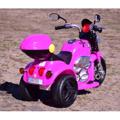 MOTOR CHOPPER  STRIKE Z  KUFERKIEM, KOGUTEM I POLICYJNYMI DŹWIĘKAMI/TR1508B