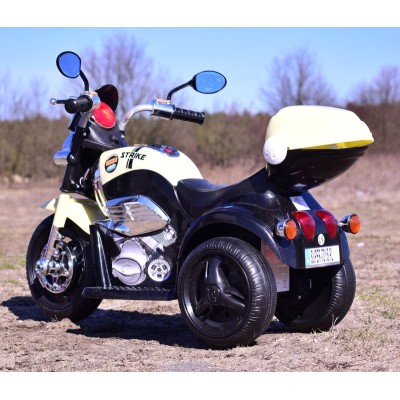 MOTOR CHOPPER  STRIKE Z  KUFERKIEM, KOGUTEM I POLICYJNYMI DŹWIĘKAMI/TR1508B