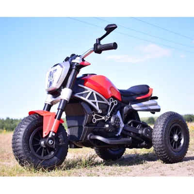 NAJNOWSZY  WIELKI MOTOR , POMPOWANE KOŁA, PANEL, DŹWIĘKI, SKÓRA, STRONG2/1600