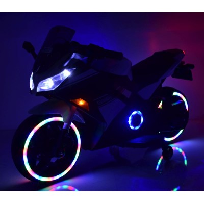 MEGA MOTOR ŚCIGACZ STRONG 2 EXCLUSIVE, ŚWIECĄCE KOŁA, GAZ W MANETCE, HAMULEC/DLS07