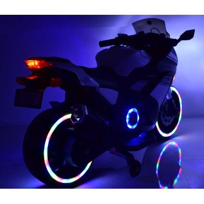 MEGA MOTOR ŚCIGACZ STRONG 2 EXCLUSIVE, ŚWIECĄCE KOŁA, GAZ W MANETCE, HAMULEC/DLS07