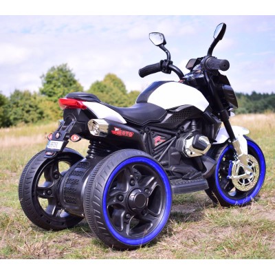 MOTOR MOTO 3 KOŁOWY, ŚWIECĄCE KOŁA, GAZ W MANETCE/BH818
