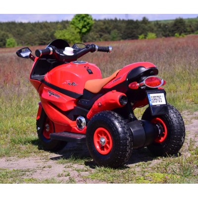 SUPER ŚCIGACZ MOTOR SPORT - POMPOWANE KOŁA, PILOT, IMITACJA WYDECHU,/HZBB1188