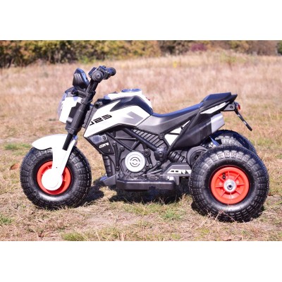 MOTOR ŚCIGACZ NA POMPOWANYCH KOŁACH, DWA SILNIKI SUPER NOWOŚĆ/TK103