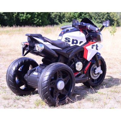 MEGA MOTOR 3 KOŁOWY SPORT, DWA SILNIKI , MIĘKKIE KOŁA, MIĘKKIE SIEDZENIE, GAZ W MANETCE/FB6886