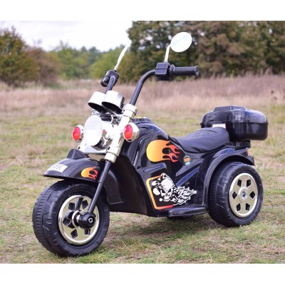 PIERWSZY MOTOR CHOPPER NA AKUMULATOR Z KUFERKIEM/LL777-1