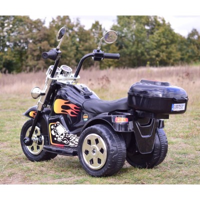 PIERWSZY MOTOR CHOPPER NA AKUMULATOR Z KUFERKIEM/LL777-1