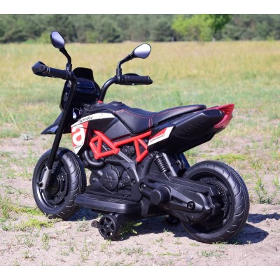 ORYGINALNA PIERWSZA APRILIA DORSODURO 900 NA AKUMULATOR/A017
