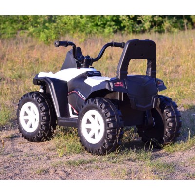 DUŻY QUAD  NA AKUMULATOR  WARK SILNIKA, ŚWIATŁA/YX9958