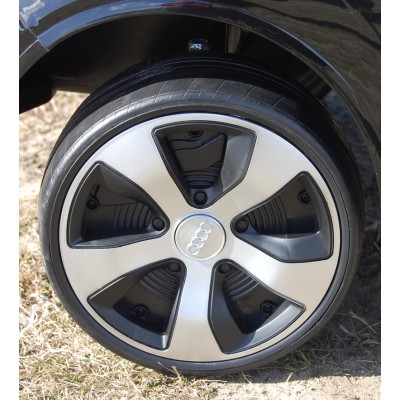 ORYGINALNE   AUDI Q7 W NAJLEPSZEJ WERSJI, LAKIER/ 2188