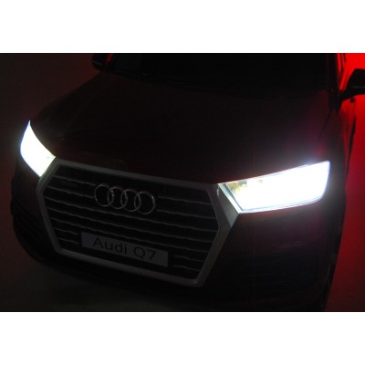 ORYGINALNE   AUDI Q7 W NAJLEPSZEJ WERSJI, LAKIER/ 2188