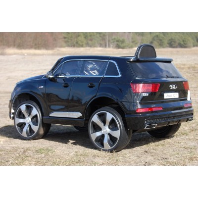 ORYGINALNE   AUDI Q7 W NAJLEPSZEJ WERSJI / 2188
