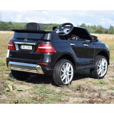 MERCEDES ML350 AMG TRZY SILNIKI, FUNKCJA BUJANIA,MIĘKKIE KOŁA, MIĘKKIE SIEDZENIE, MOCNY/ML350