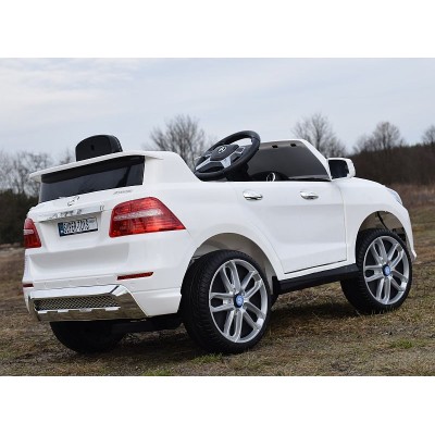 MERCEDES ML350 AMG TRZY SILNIKI, FUNKCJA BUJANIA,MIĘKKIE KOŁA, MIĘKKIE SIEDZENIE, MOCNY/ML350