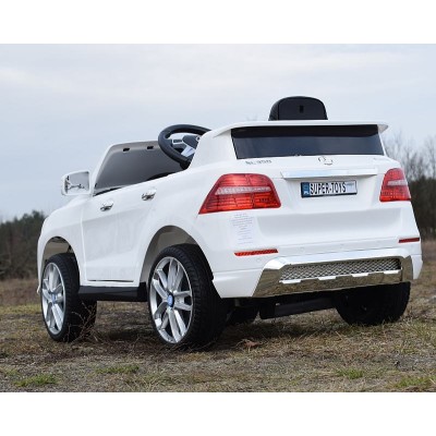 MERCEDES ML350 AMG TRZY SILNIKI, FUNKCJA BUJANIA,MIĘKKIE KOŁA, MIĘKKIE SIEDZENIE, MOCNY/ML350