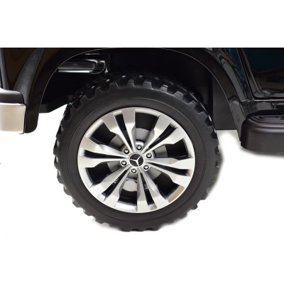 MERCEDES X LICENCJA, -  4X4 , 2x12V  PANEL MP4, MIĘKKIE KOŁA EVA, MIĘKKIE SIEDZENIE, LAKIER POLEROWANY, FULL OPCJA/XMX606