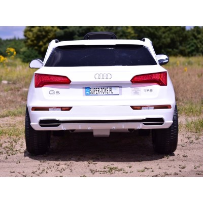 AUDI Q5 , MIĘKKIE KOŁA, MIĘKKIE SIEDZENIE, RADIO FM, BLUETOOTH -  PEŁNA OPCJA/S305