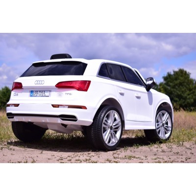 AUDI Q5 , MIĘKKIE KOŁA, MIĘKKIE SIEDZENIE, RADIO FM, BLUETOOTH -  PEŁNA OPCJA/S305