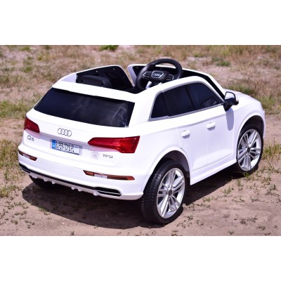 AUDI Q5 , MIĘKKIE KOŁA, MIĘKKIE SIEDZENIE, RADIO FM, BLUETOOTH -  PEŁNA OPCJA/S305