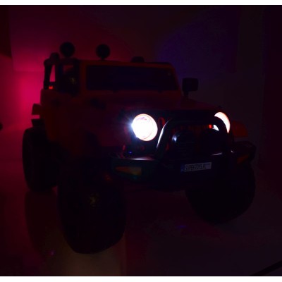 MEGA JEEP 4X4, MIĘKKIE KOŁA, MIĘKKIE SIEDZENIE,  FUNKCJA BUJANIA SUPER HIT/LT828