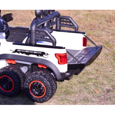 MEGA JEEP  WORKS SIX 4X4, 2 X 12V  MĘKKIE KOŁA, MIĘKKIE SIEDZENIE/JC003