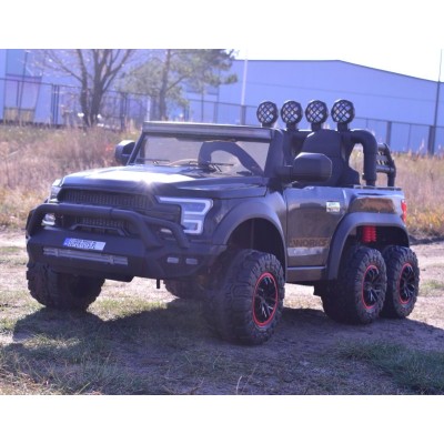 MEGA JEEP WORKS SIX 4X4, 2 X 12V MĘKKIE KOŁA, MIĘKKIE SIEDZENIE/JC003