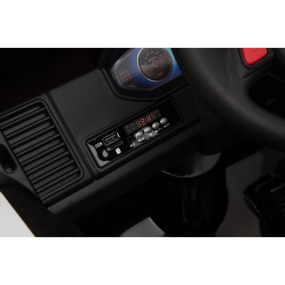 JEEP POLICJA 4X4 Z  AMORTYZATORAMI, PILOT,  REDUKTOR/ XMX-601-1