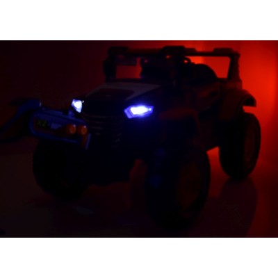 WIELKI JEEP, KOPARKA NA AKUMULATOR 4X4 Z PILOTEM/XZ-1158