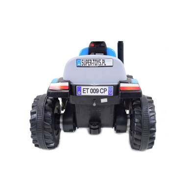 TRAKTOR NA AKUMULATOR NEW HOLLAND12V, 2 SILNIKI, 2 AKUMULATORY/A009