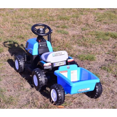 TRAKTOR NA AKUMULATOR NEW HOLLAND12V, 2 SILNIKI, 2 AKUMULATORY/A009