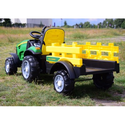 WIELKI TRAKTOR HALLO BABY Z PRZYCZEPĄ, PILOT, APLIKACJA/T990
